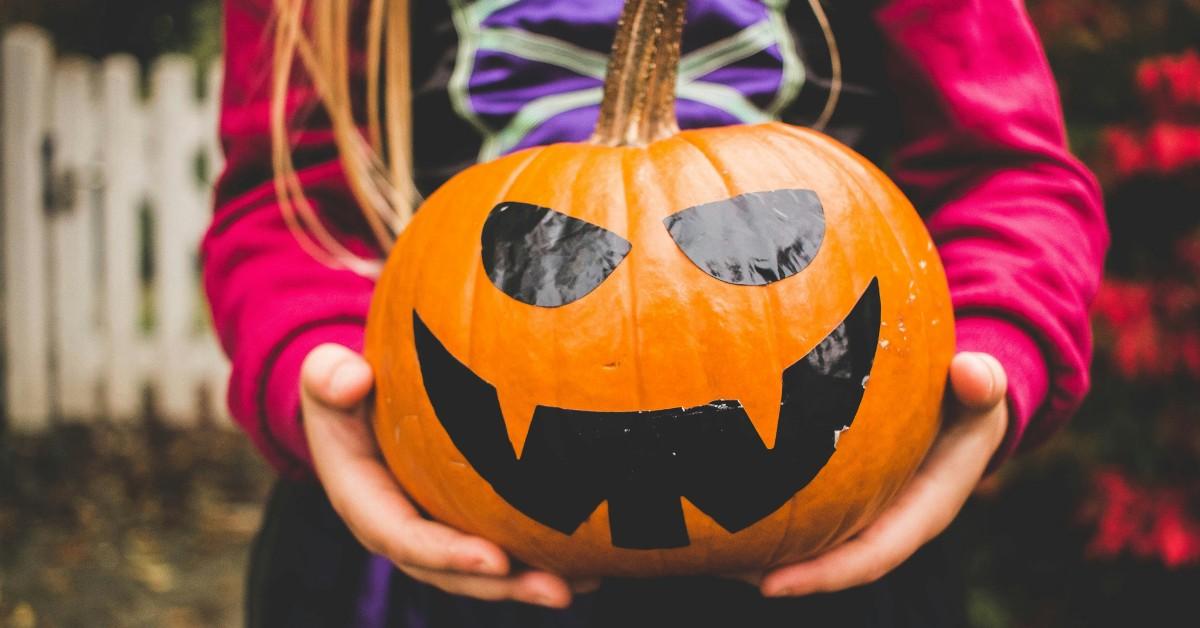 Halloween Poems for Kids and Faculty college students to Get Festive